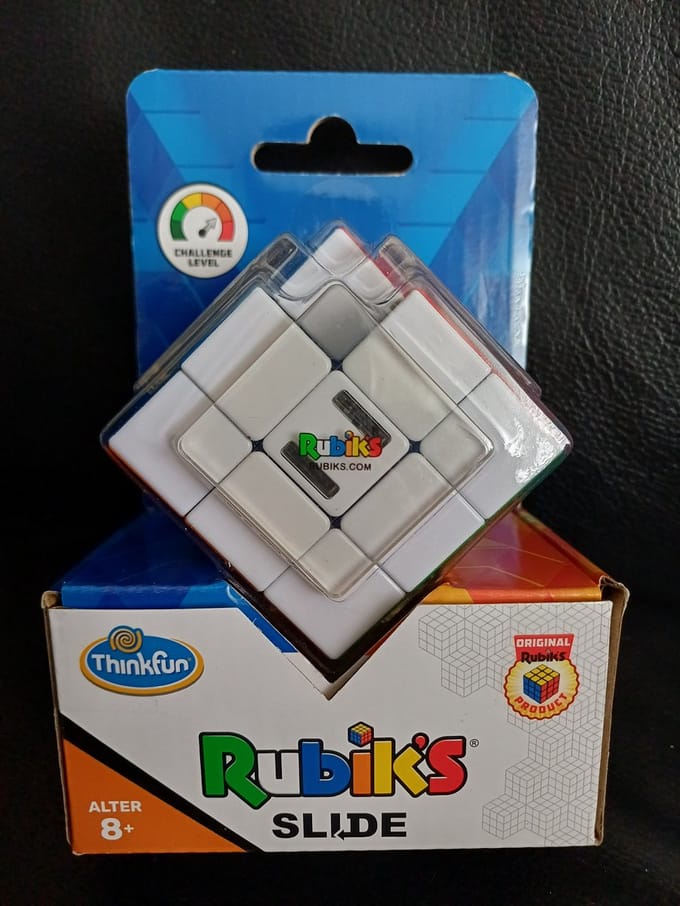 ThinkFun - 76459 - Rubik's Slide - De nieuwe innovatieve kubus van Rubiks!