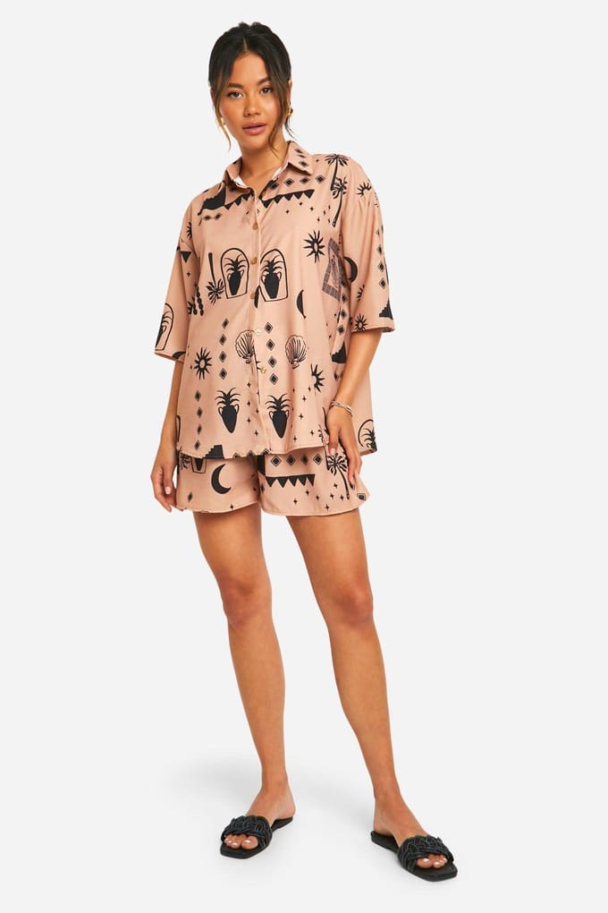 boohoo Dames Hammered Tonale Boho Print Oversized Overhemd & Shorts Set | Mocha | Maat: 6
