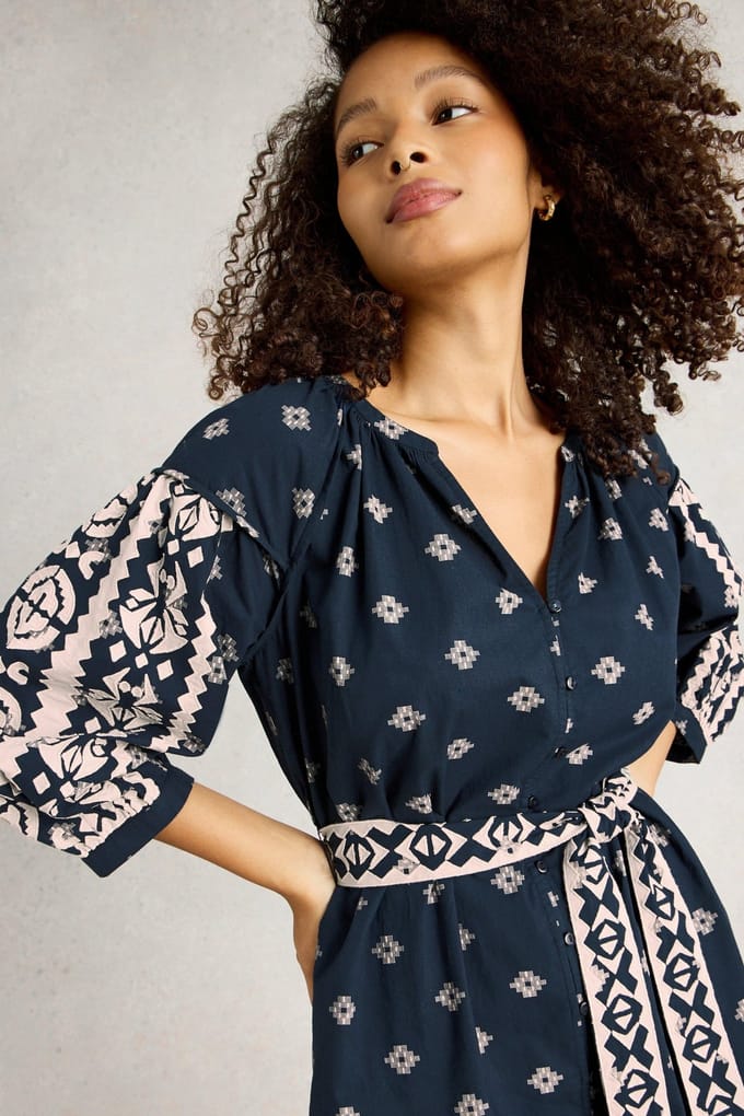 White Stuff Ella Embroidered Dress Navy Multi Taglia: 24 REGULAR | Abiti in T-Shirt Outlet | Donna | Blu