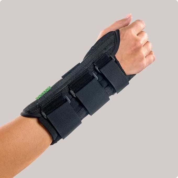 BraceID D-Ring Polsbrace | Carpaal Tunnel Syndroom | Links - Maat M