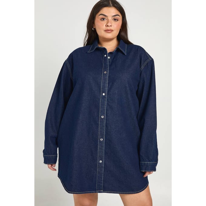 boohoo Dames Plus Oversized Denim Jurk Met Hemdkraag | Indigo | Maat: 52