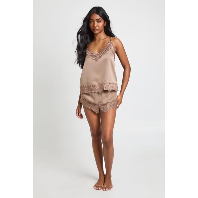 boohoo Dames Pyjama Set Met Cami En Short Met Wimperkanttrim | Mocha | Maat: 6