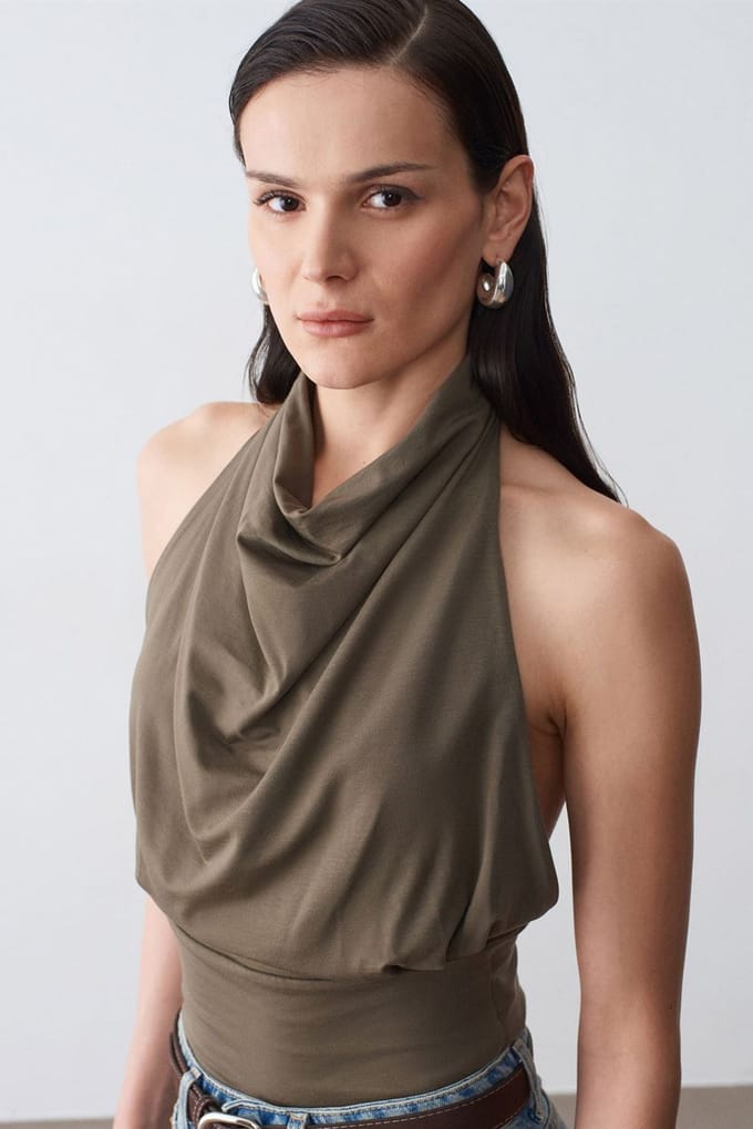 Aansluitende Mouwloze Blouse met Colharmonika