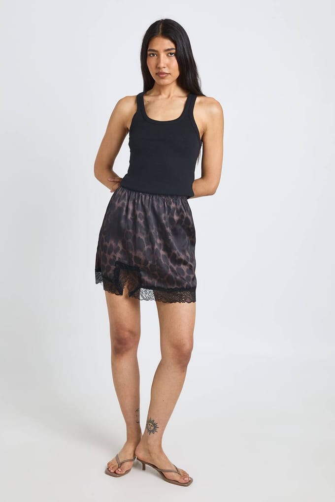 boohoo Dames Tall Luipaard Satijnen Mini Rok Met Kanten Rand | Luipaardprint | Maat: 40