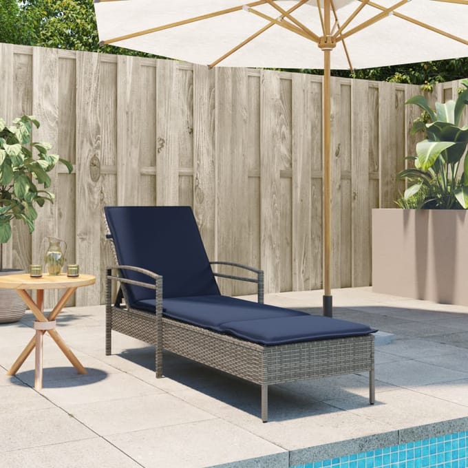 vidaXL - Ligbed - met - kussen - grijs - 63x200x81 - cm - poly - rattan