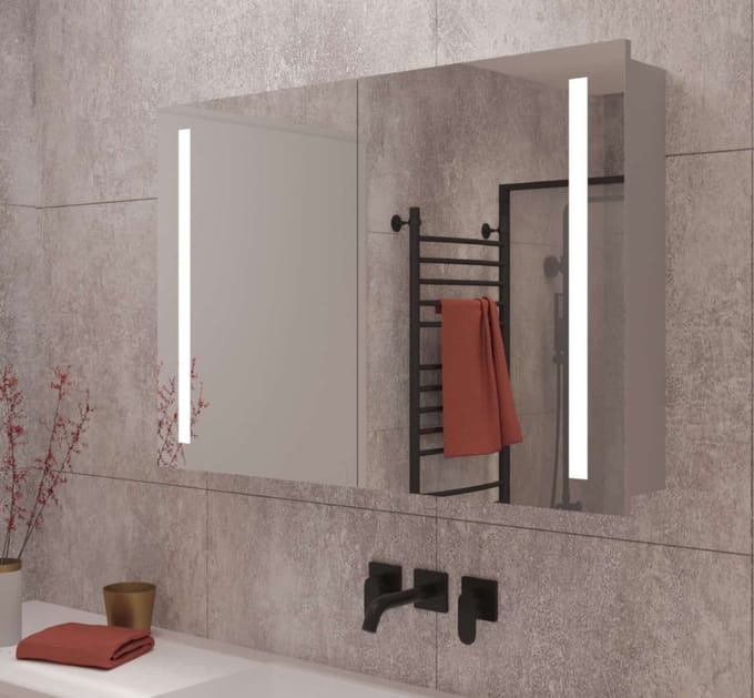 Schaere - Aluminium Badkamer Spiegelkast - Directe Verlichting - Stopcontact Inclusief Usb - Make-Up Spiegel - Sensor Schakelaar 100×70 cm