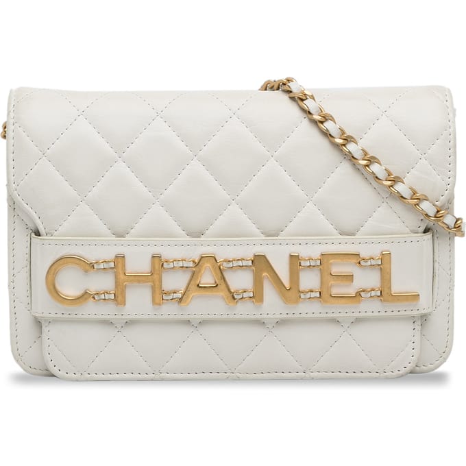 Chanel 19 Crossbody Gequilted Lammy