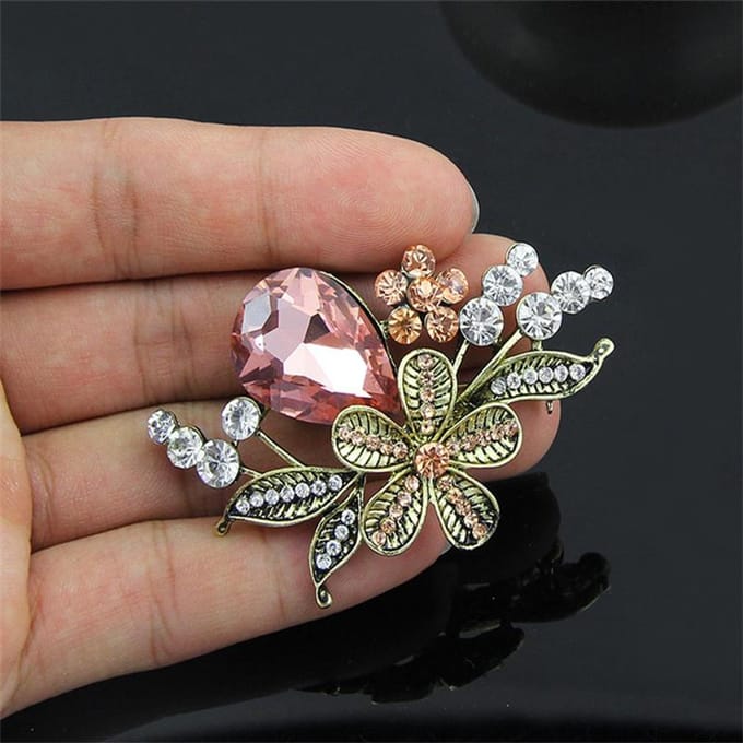 High-End Prachtige Broche Corsage Damesmode Retro Strass Pure Rozenbloem Sieraden brown