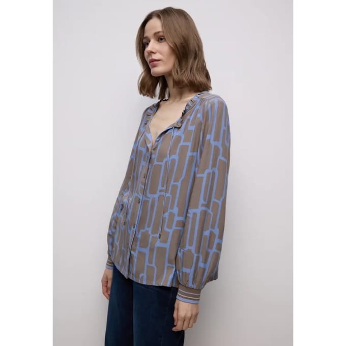 Gedessineerde tuniek met tape