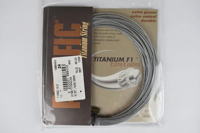 Pacific - Tennissnaar - Titanium String - 1.40mm dik - 12.4m lang