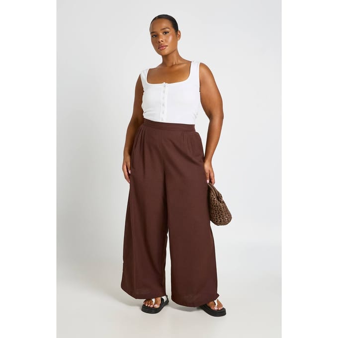 boohoo Dames Plus Linnen-look Plisse Wijde Pijpenbroek | Chocoladebruin | Maat: 48