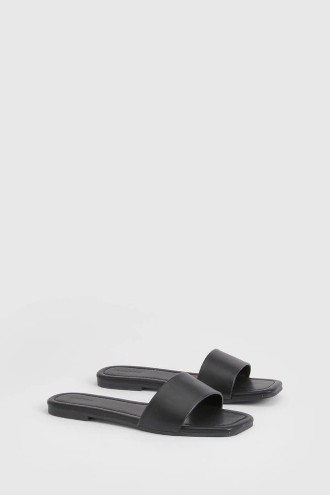 boohoo Dames Vierkante Teen Basis Slippers | Black | Maat: 8
