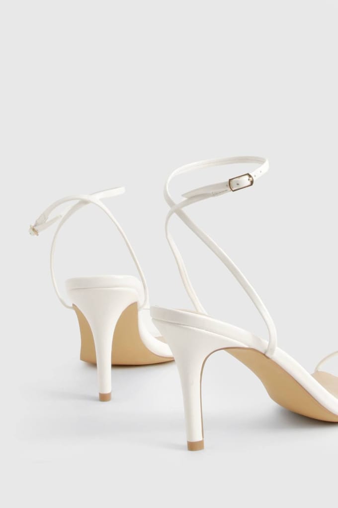 boohoo Dames Bijna Onzichtbare Lage Stiletto Hakken | Wit | Maat: 40