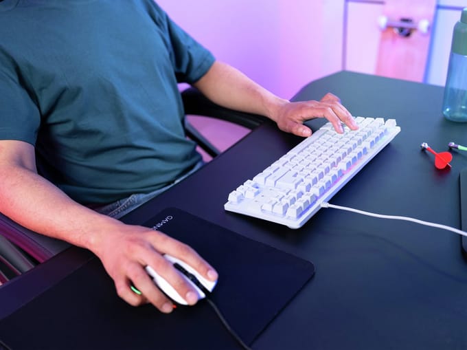 Trust GXT 833W Thado - Gaming Keyboard - TKL (tenkeyless) - Verlichting - PC/PS5 - Qwerty - Wit