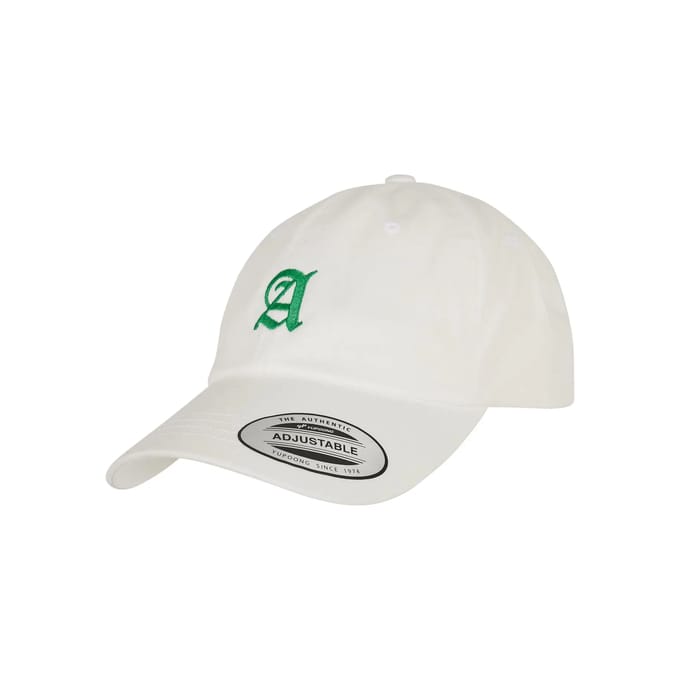 Mister Tee - Letter White Low Profile Cap A Verstelbare pet - Zwart