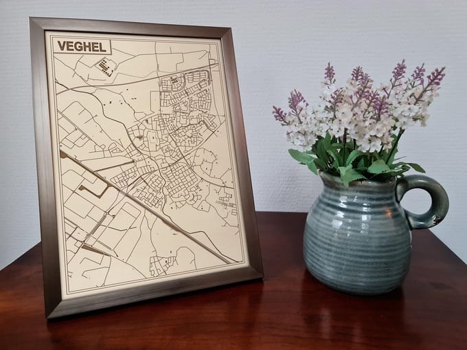 Decoratief Beeld - Houten Van Veghel - Hout - Bekroned - Bruin - 21 X 30 Cm
