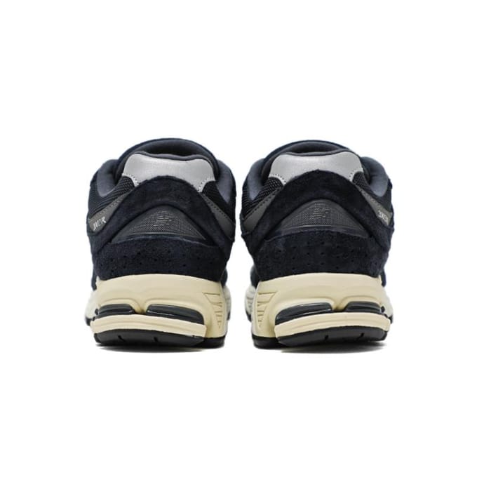 New Balance 2002R 'Eclipse Castlerock' Sneakers M2002RCA 43 black