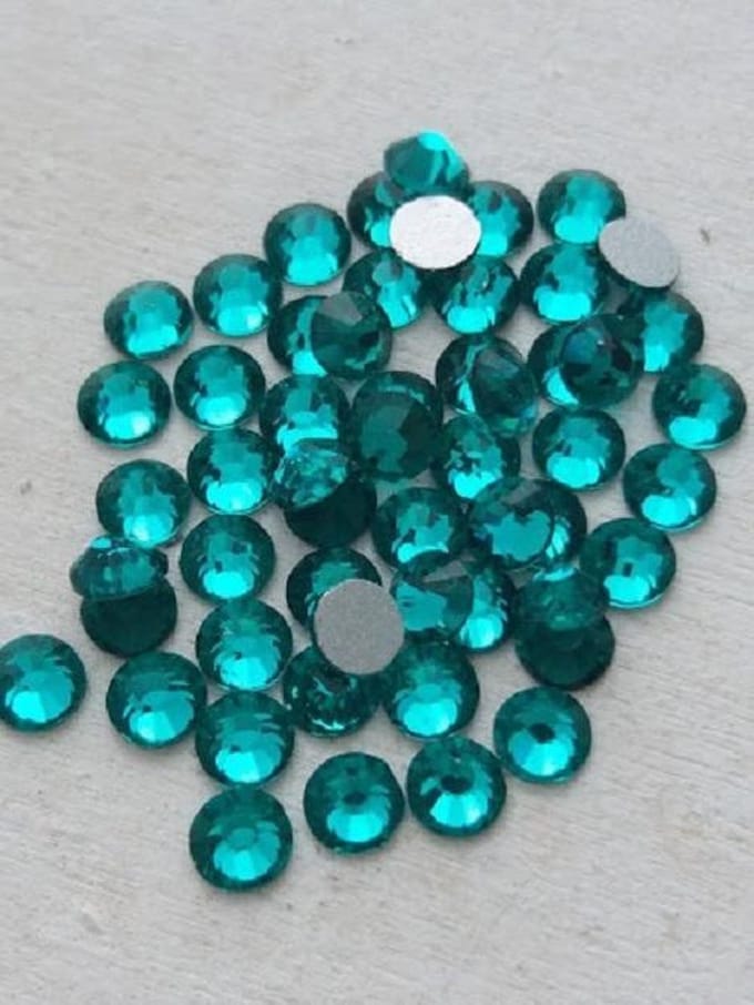 Strass steentjes HQ 5 A Hotfix Blue Zirkon SS16