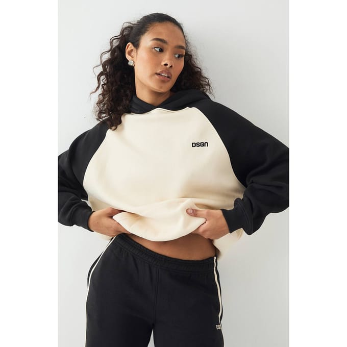 Dames DSGN Studio Colour Block Raglan Oversized Hoodie | Zwart | Maat: Medium
