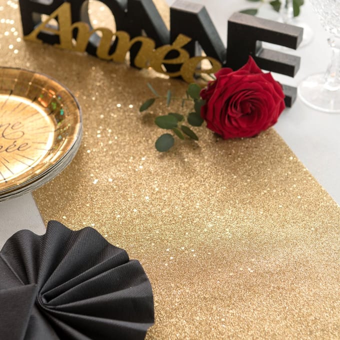 Santex Kerstdiner glitter tafelloper op rol - goud - 28 x 300 cm - polyester
