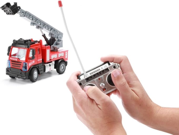 RC vuilniswagen of brandweerauto 25008