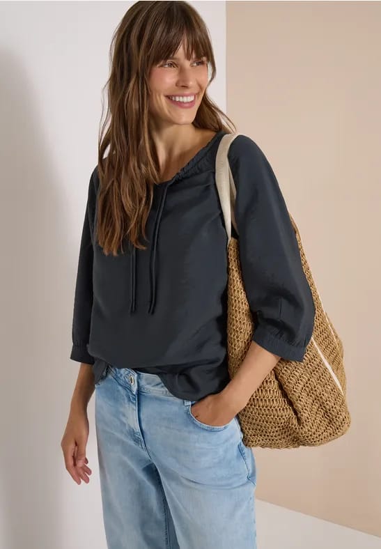 Carmen-blouse met halflange mouwen en bandjes