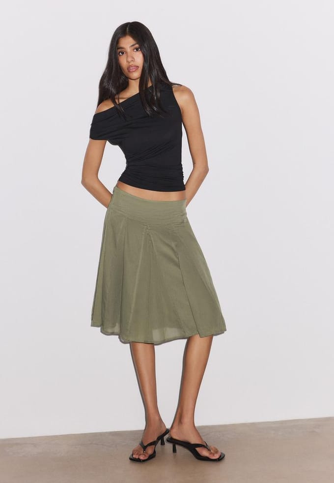 Stradivarius Asymmetrische top met plooien  Zwart M