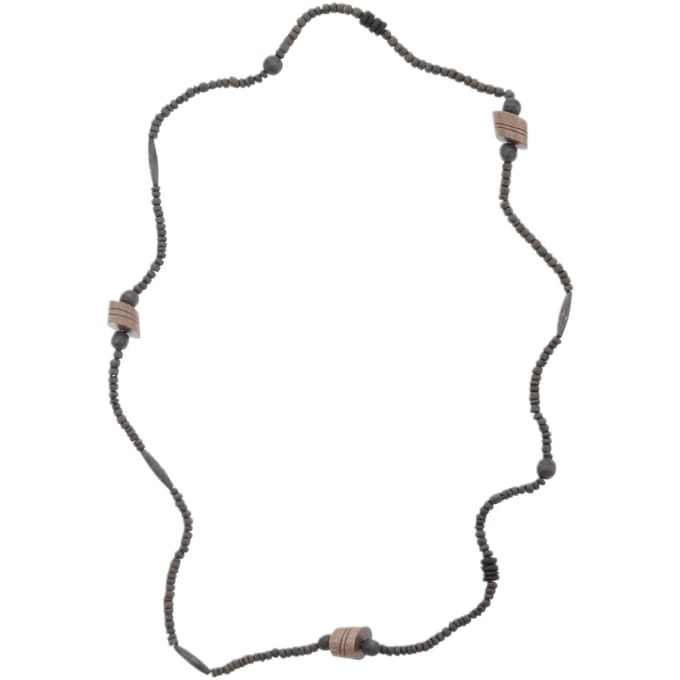 Behave – Kralenketting met houtaccenten – Urban boho stijl – 88 cm