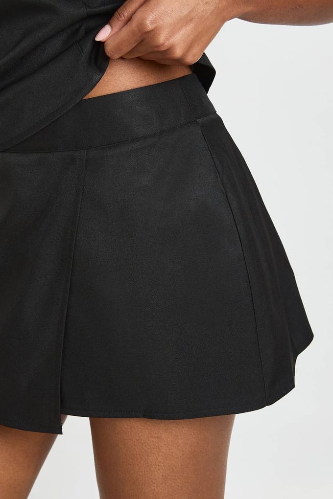 boohoo Dames Crêpe Wikkel Mini Rokbroek | Black | Maat: 10