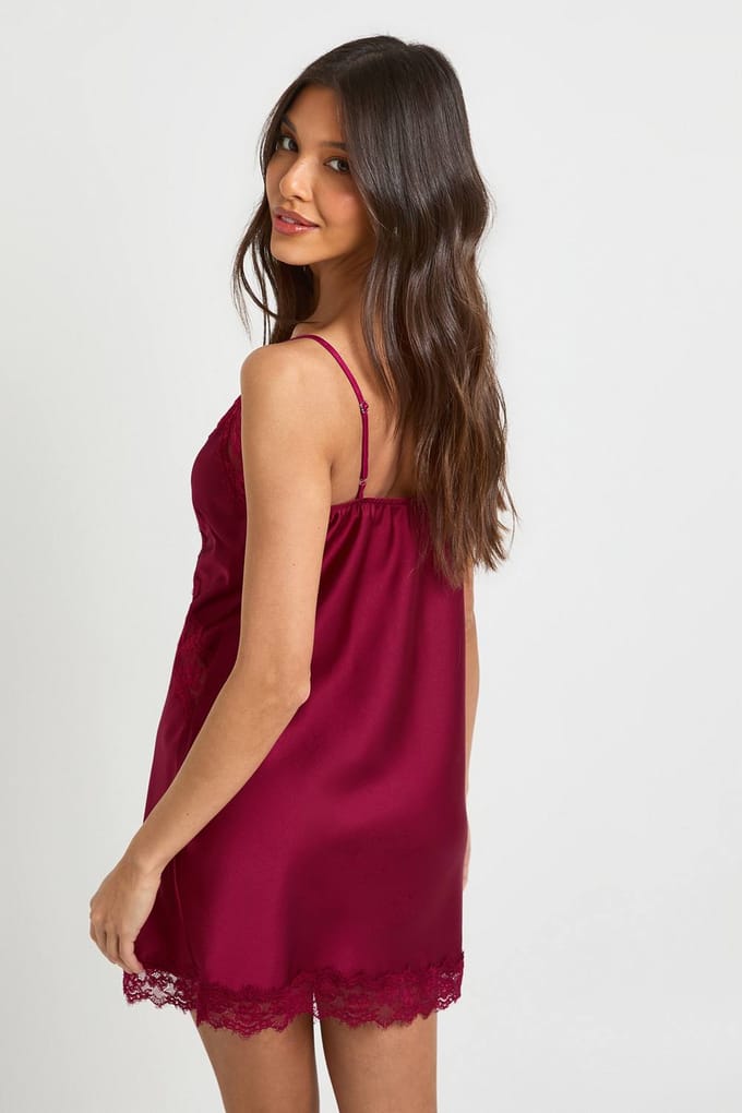 boohoo Dames Satijn & Kant mini slipjurk | Merlot | Maat: 6