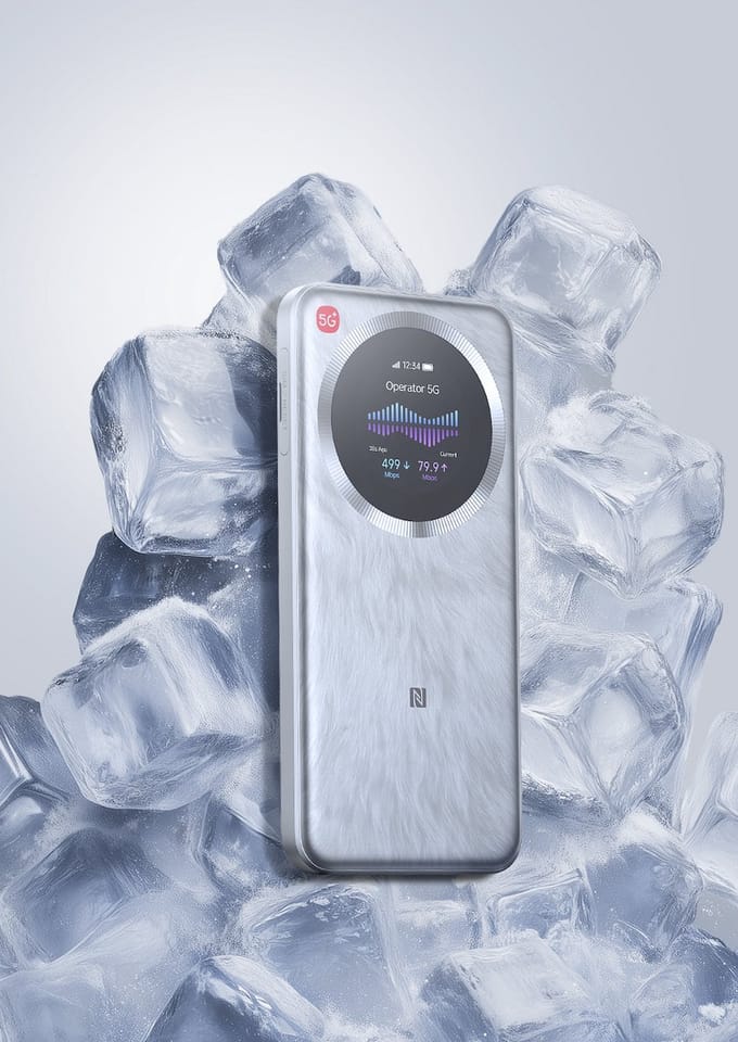 ZTE U30 Pro - 5G MiFi - 5G Ultra High Network - 1.38" Touch Screen- WiFi 6 Latency - NFC Quick Connection - 5000mAh batterij