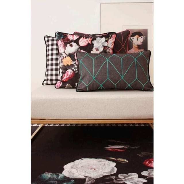 Gek op kussens! Sierkussen velvet graphic green | 30 x 50 cm | velvet/polyester