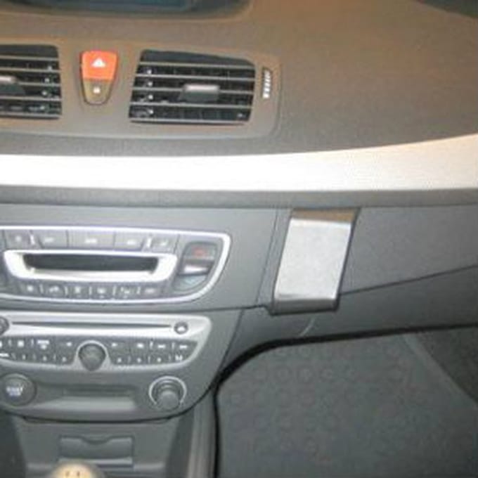 Brodit ProClip houder geschikt voor Renault Fluence 2010-2015 / Mégane III 2009-2016 Angled mount