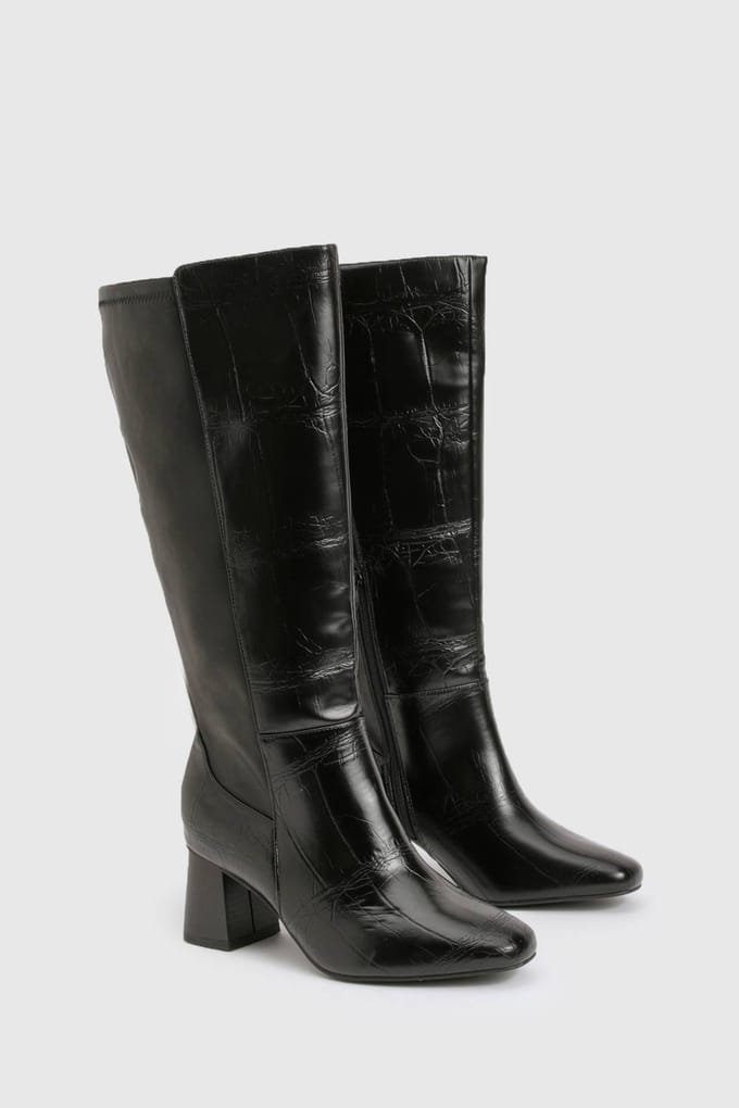 boohoo Dames Brede pasvorm stretch kniehoge flared boots met blokhakken | Black Croc | Maat: 3