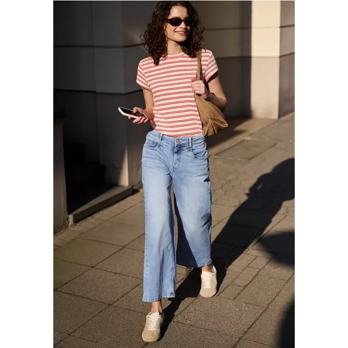 High Waist Wide Legs jeans in Loose Fit