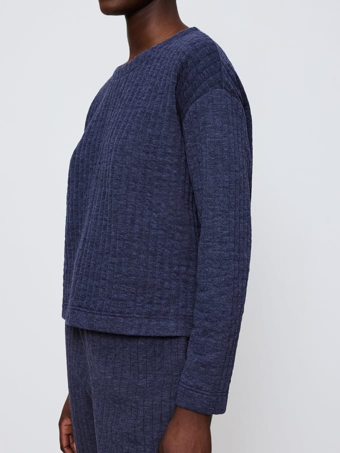 Triumph Sweatshirt Cozy Comfort Top Quilted