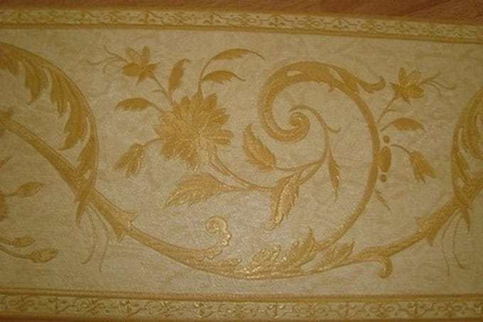 BEHANGRAND GOUD CREME VOELBAAR RELIEF LUXE RAND