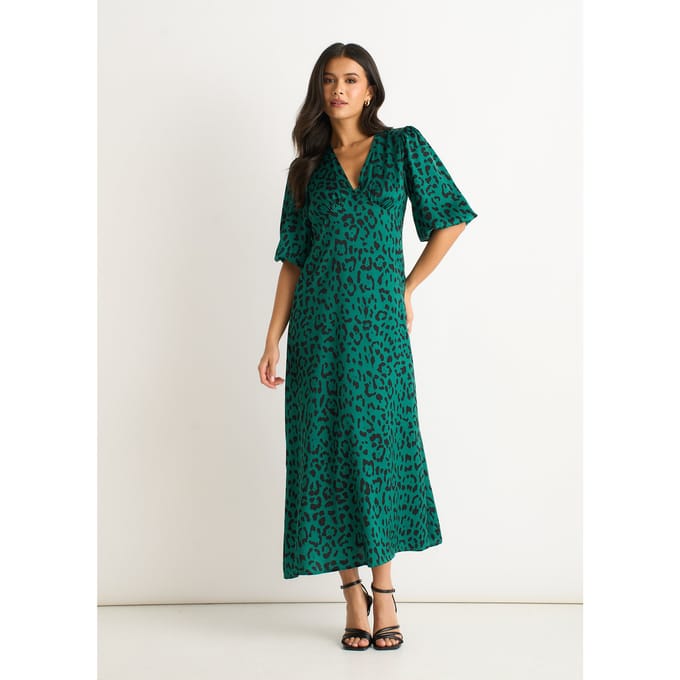 Groene midi-jurk van satijn met dierenprint