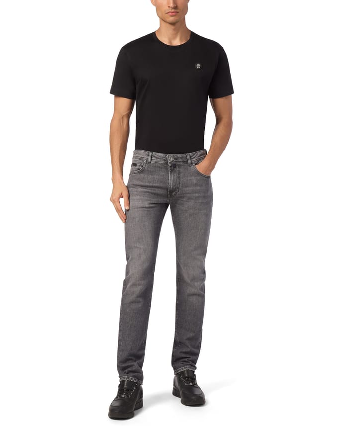 Jeans Recht Model