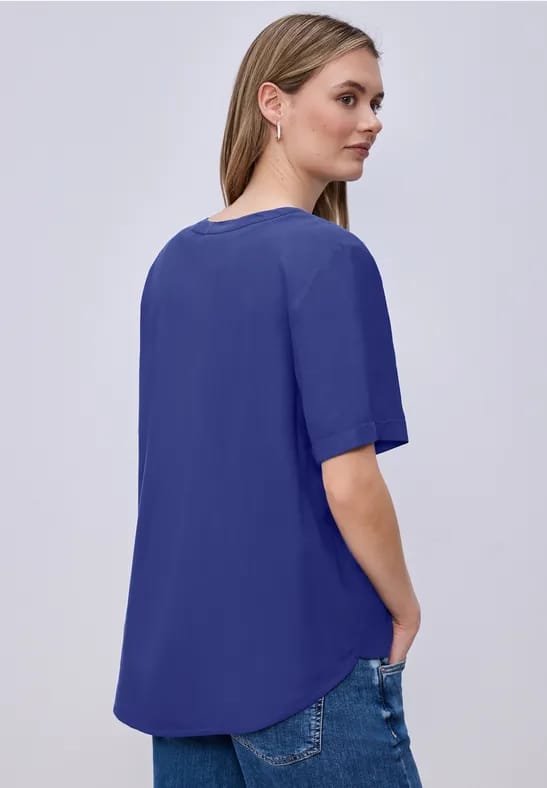 Blouse met gespleten hals en omslag