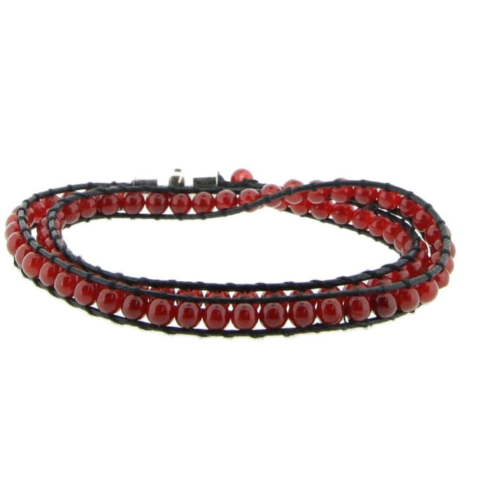 Behave - wikkelarmband met rode kralen - casual bohemian stijl