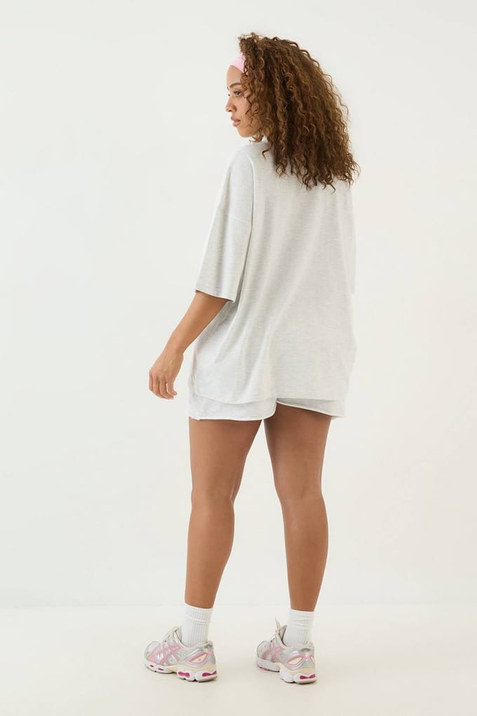 Dames Dsgn Studio Geborduurd Oversized T-shirt Met Script | Ash Grey | Maat: Small