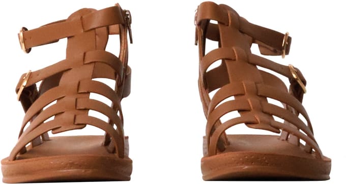 Sandalen om aan te trekken