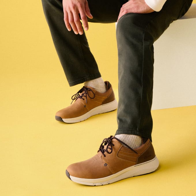 Motion Trek PT Donker Tan Leer Sneakers