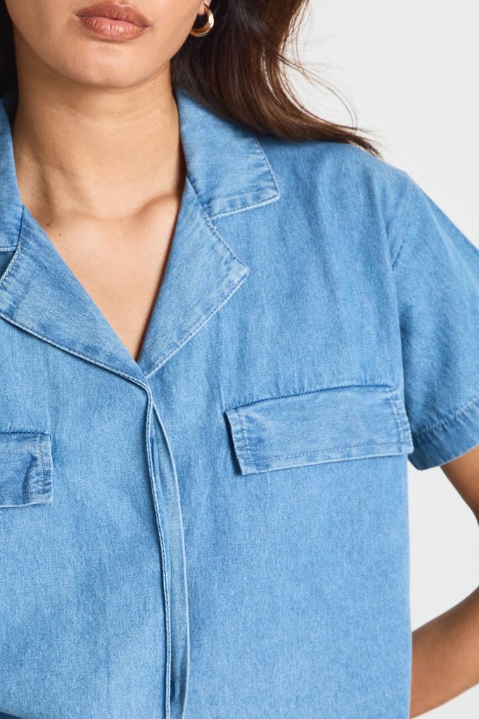 boohoo Dames Chambray Cropped Shirt Met Korte Mouwen | Medium Gebleekt | Maat: 34