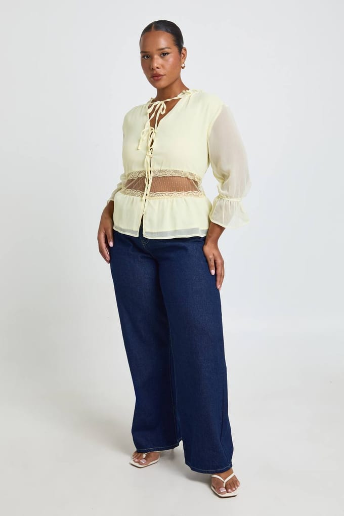 boohoo Dames Plus Crinkle Chiffon Blouse Met Kanten Inzet | Citroen | Maat: 44