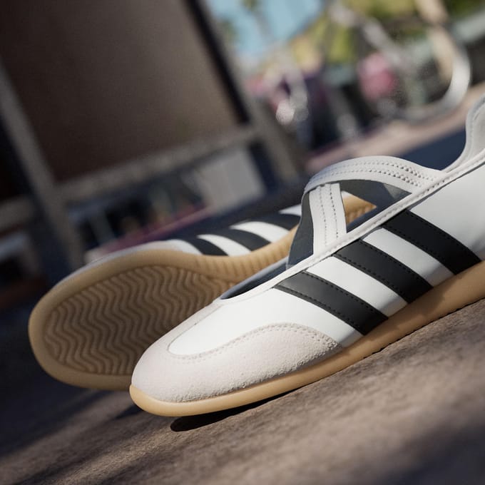 sneakers van echt leer met elastische bandjes model 'BARREDA MARY JANE'