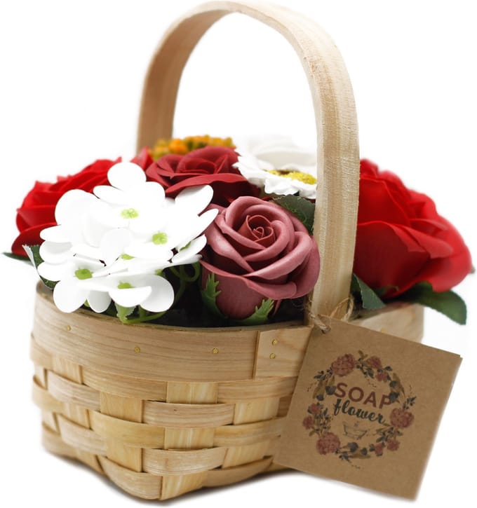 Zeep Bloemen Boeket in Rieten Mand - Rood