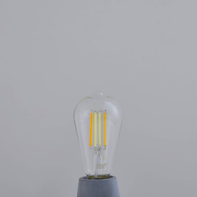 LUUMR Smart LED E27 ST64 7W helder ZigBee Hue Tuya