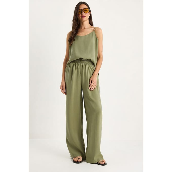 Mouwloze Camisole en Wijde Broek Set